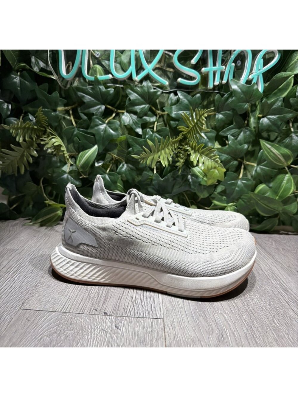 Flux Adapt Run Waterproof Lunar Gray Men 6.5 Women 8 Athletic Walking Knit Shoe